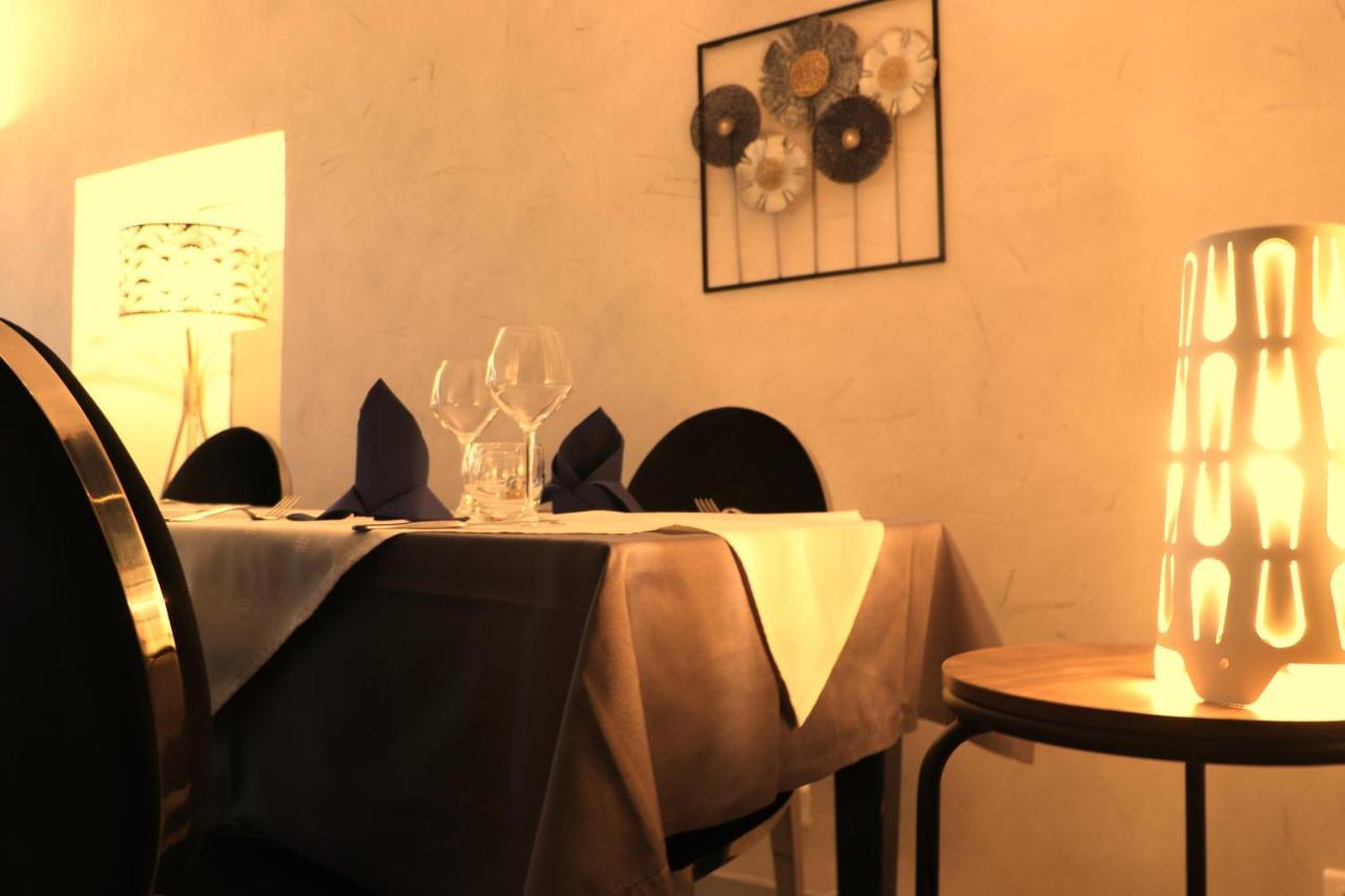 Hotel Restaurant Le Saint Augustin エクステリア 写真