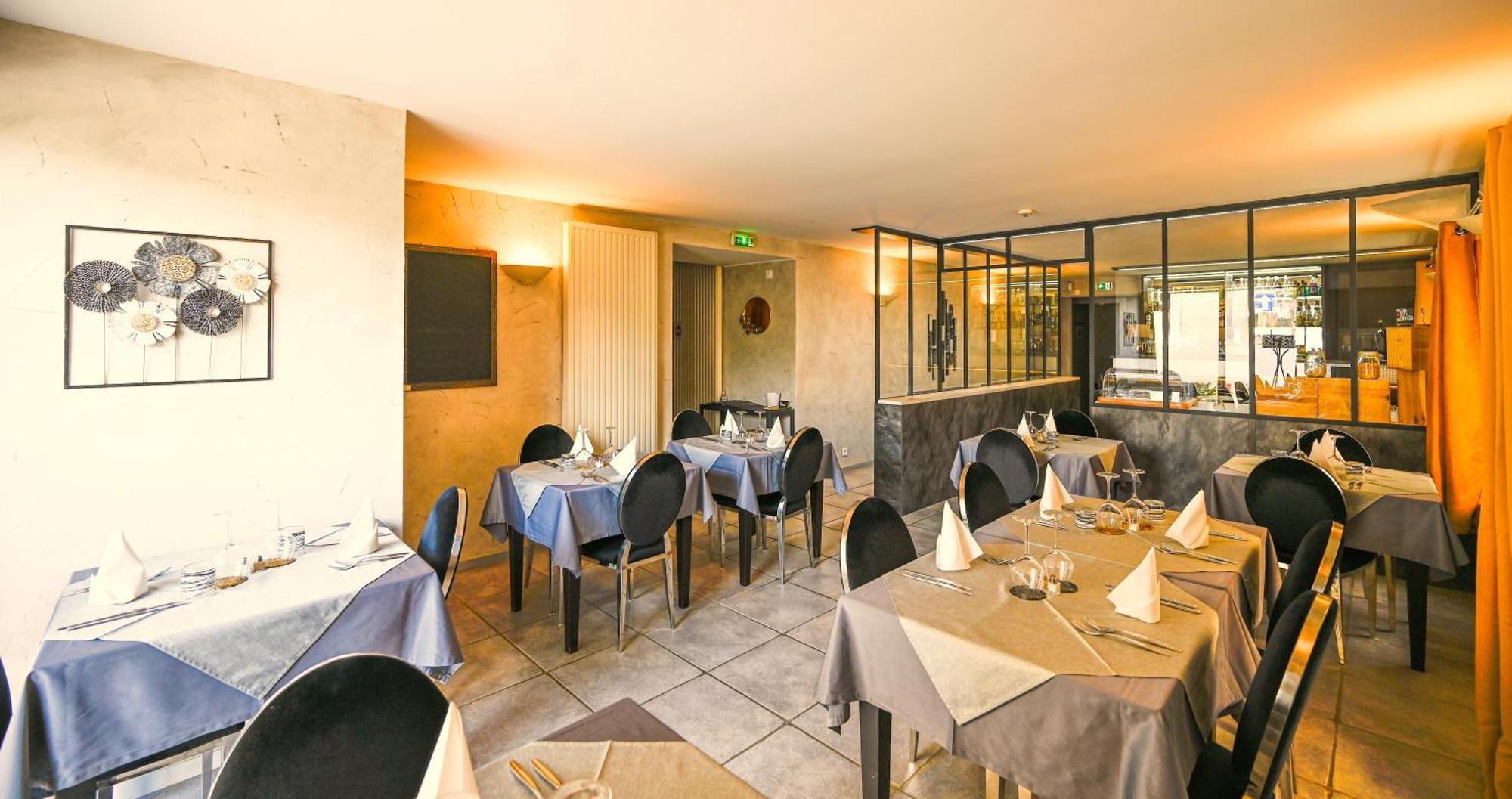 Hotel Restaurant Le Saint Augustin エクステリア 写真